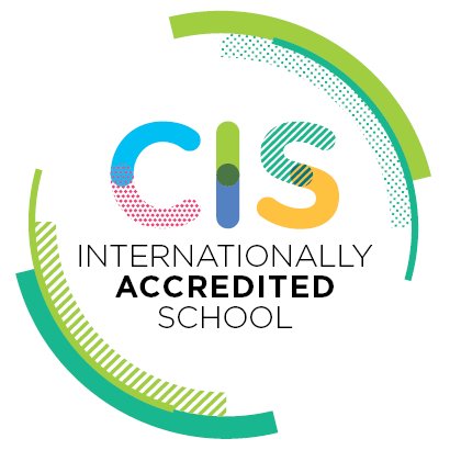 CIS internationally accredited school badge